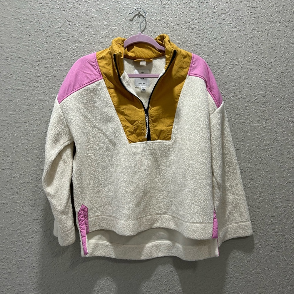Free Assembly Quarter Zip Fleece Pull Over - Large
